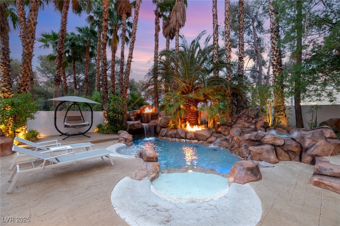 8109 Moonstone Circle
