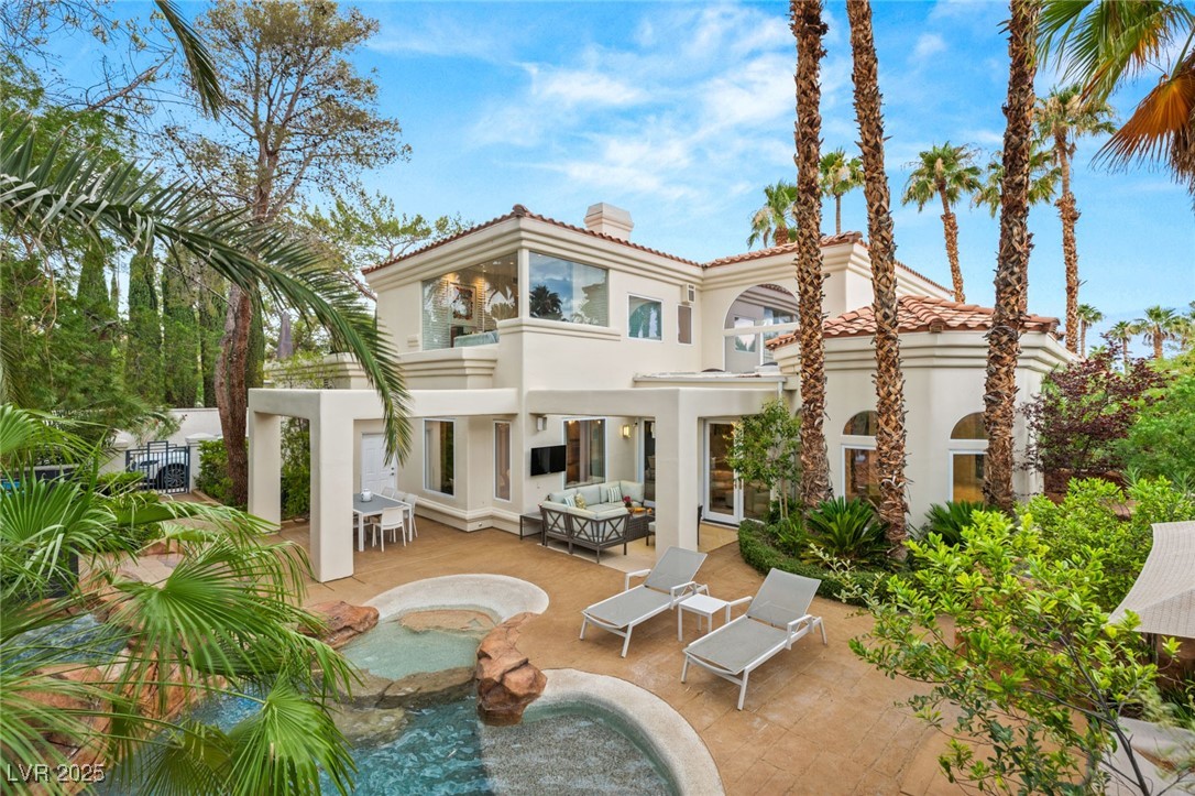 8109 Moonstone Circle