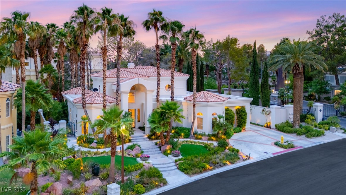 8109 Moonstone Circle