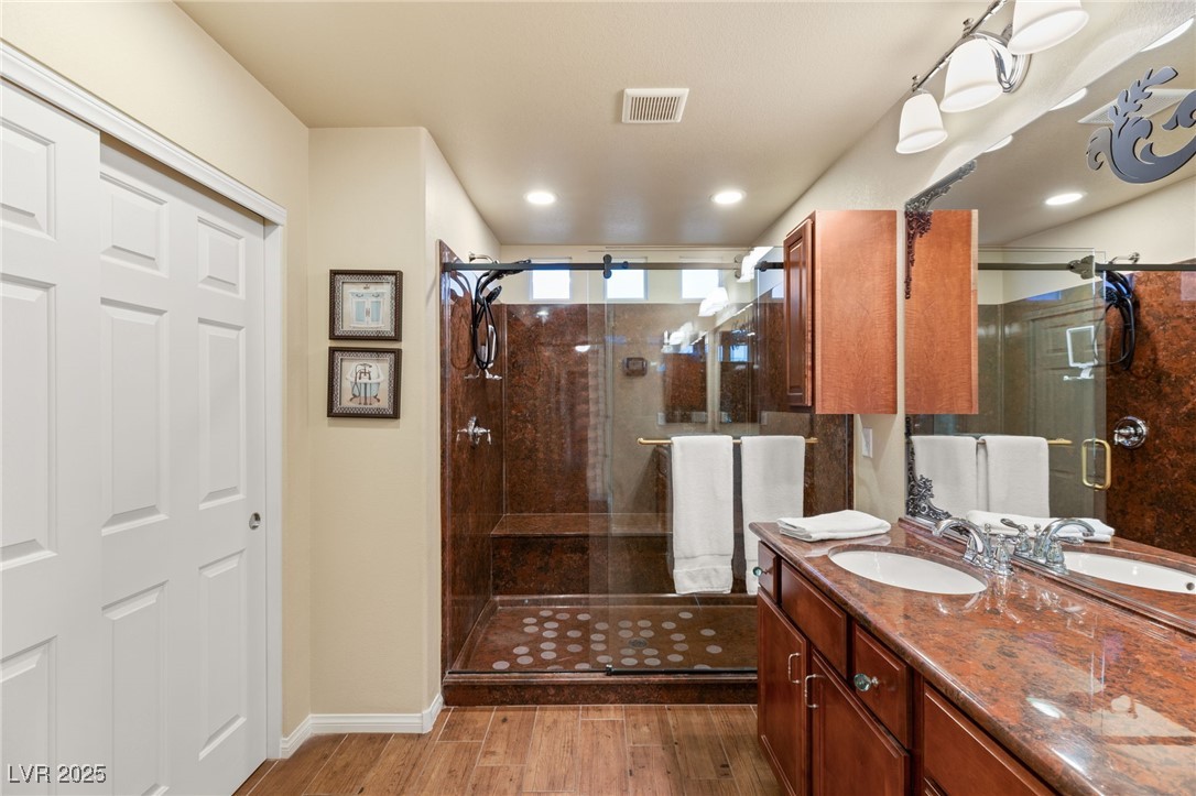 6595 Creekside Cellars Court