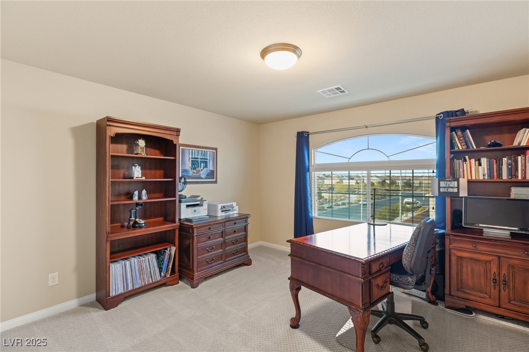 6595 Creekside Cellars Court