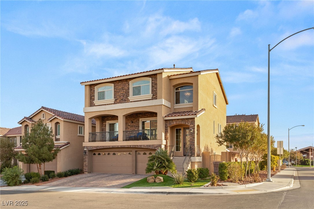 6595 Creekside Cellars Court