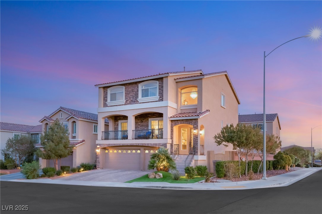 6595 Creekside Cellars Court