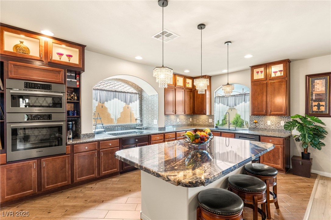 6595 Creekside Cellars Court