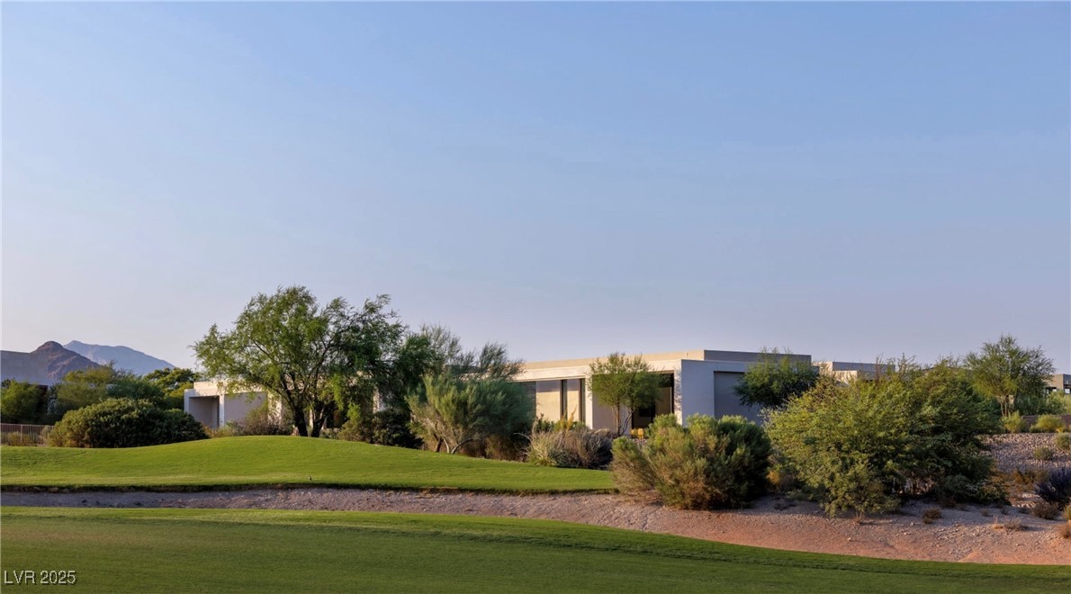 39 Crested Cloud Way