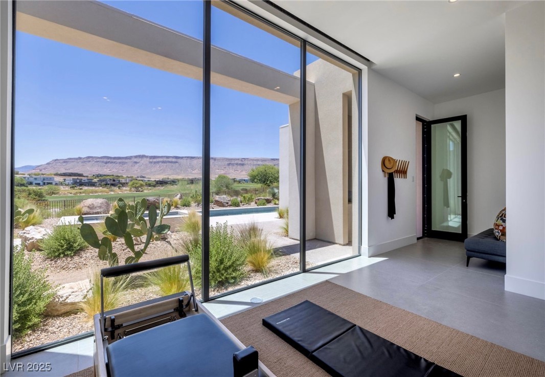 39 Crested Cloud Way