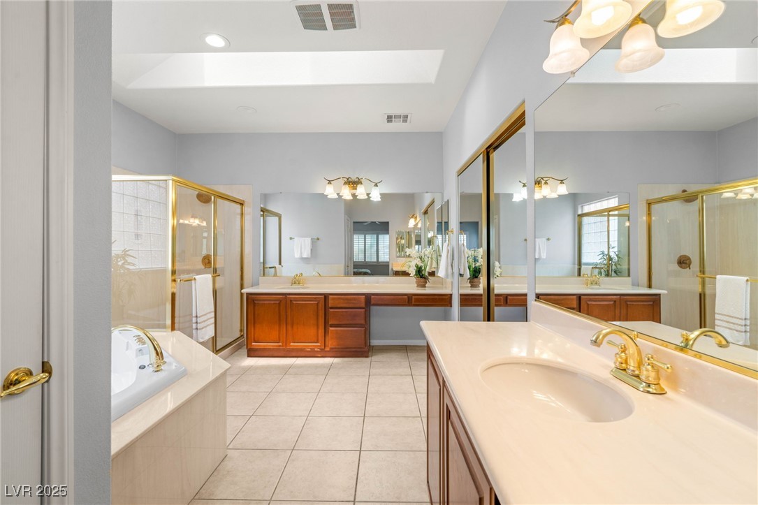 552 JADE CLIFFS Lane