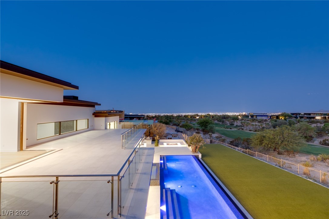 10911 Discovery Peak Court