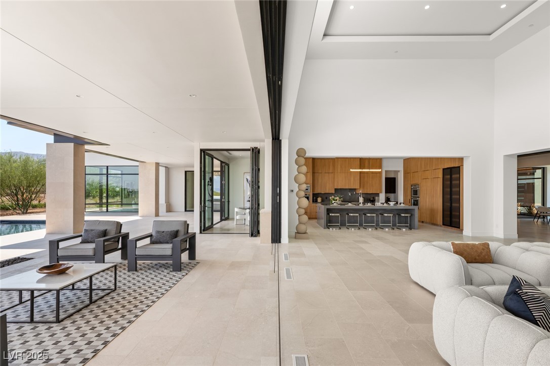 10911 Discovery Peak Court