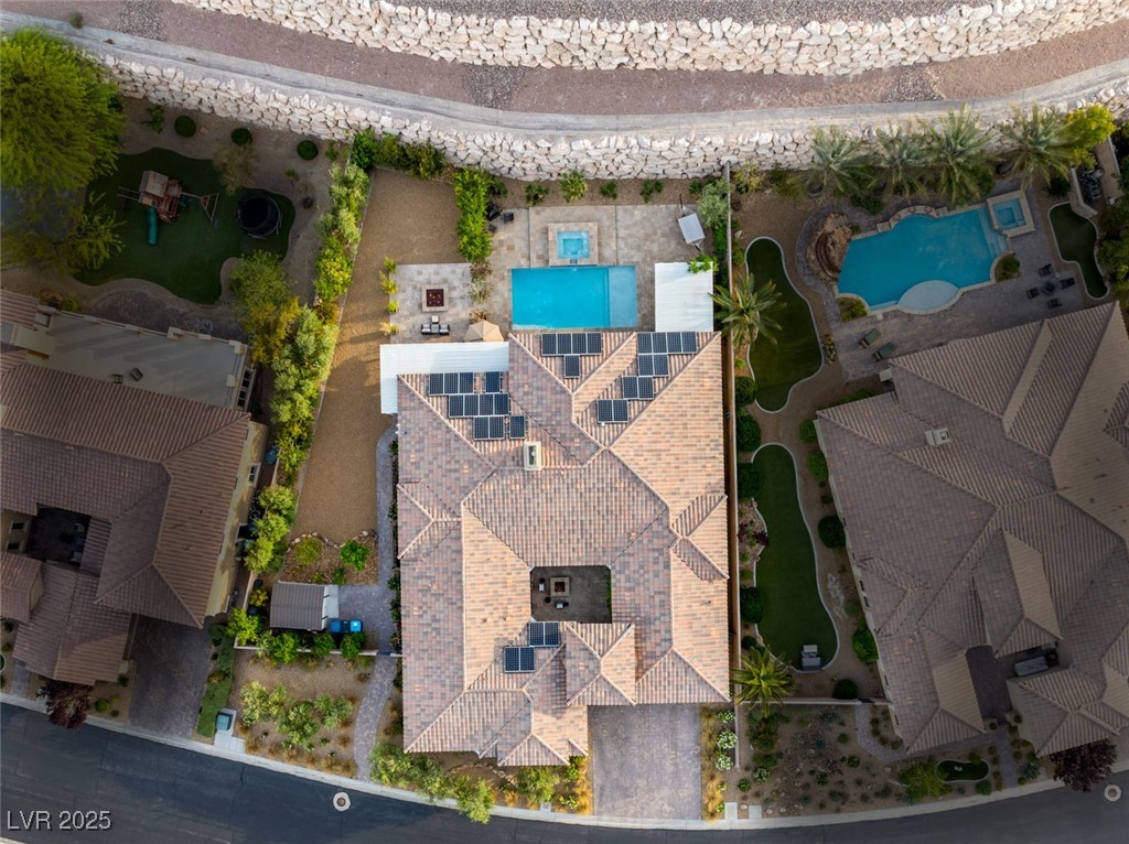 21 GRAND MASTERS Drive