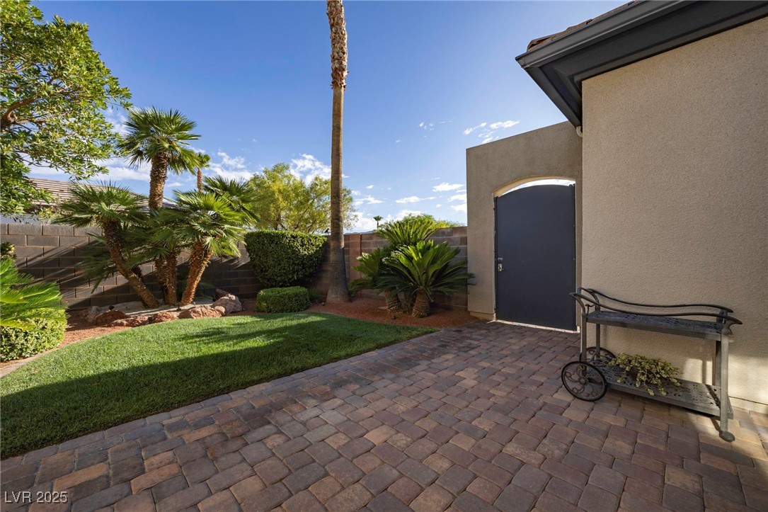 3212 WISTERIA TREE Street