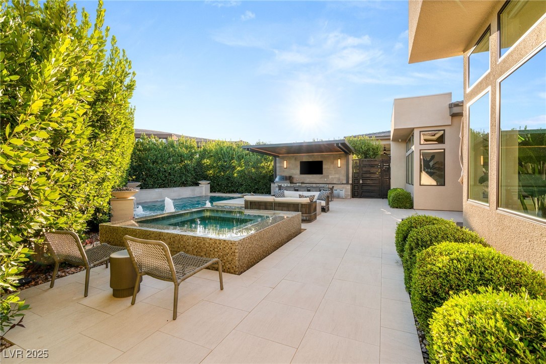 10941 WHITE CLAY Drive