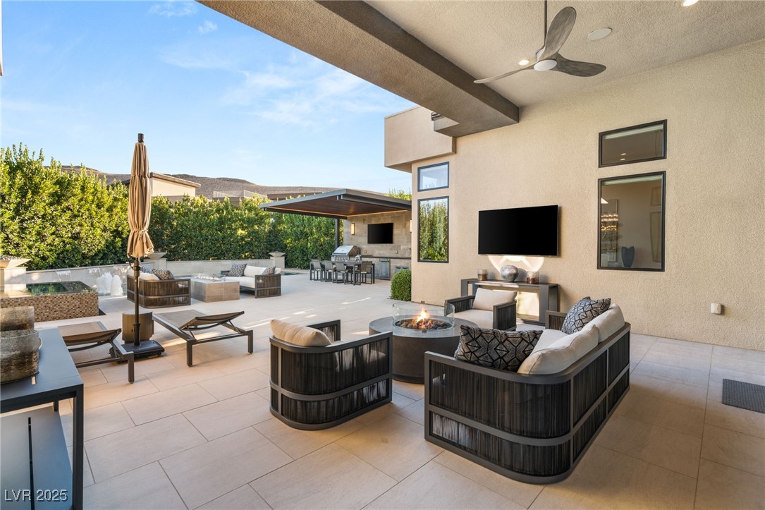 10941 WHITE CLAY Drive