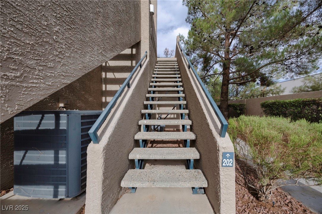2152 TURQUOISE RIDGE Street 202