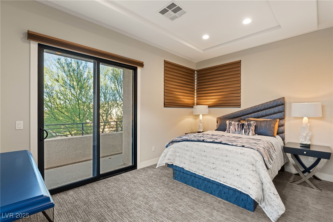 43 Grey Feather Drive