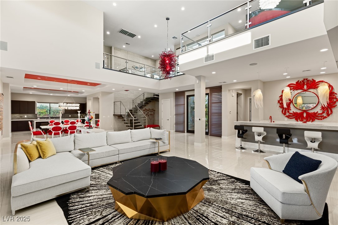 43 Grey Feather Drive