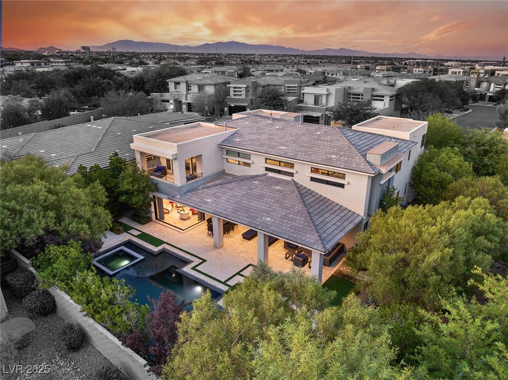 43 Grey Feather Drive