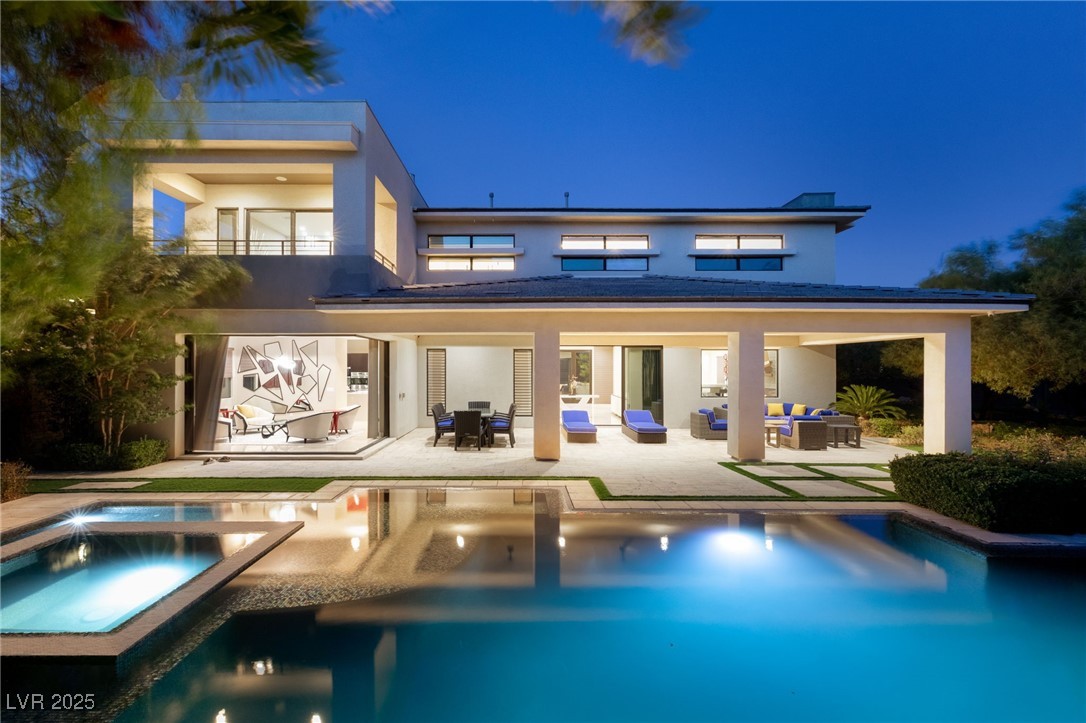43 Grey Feather Drive
