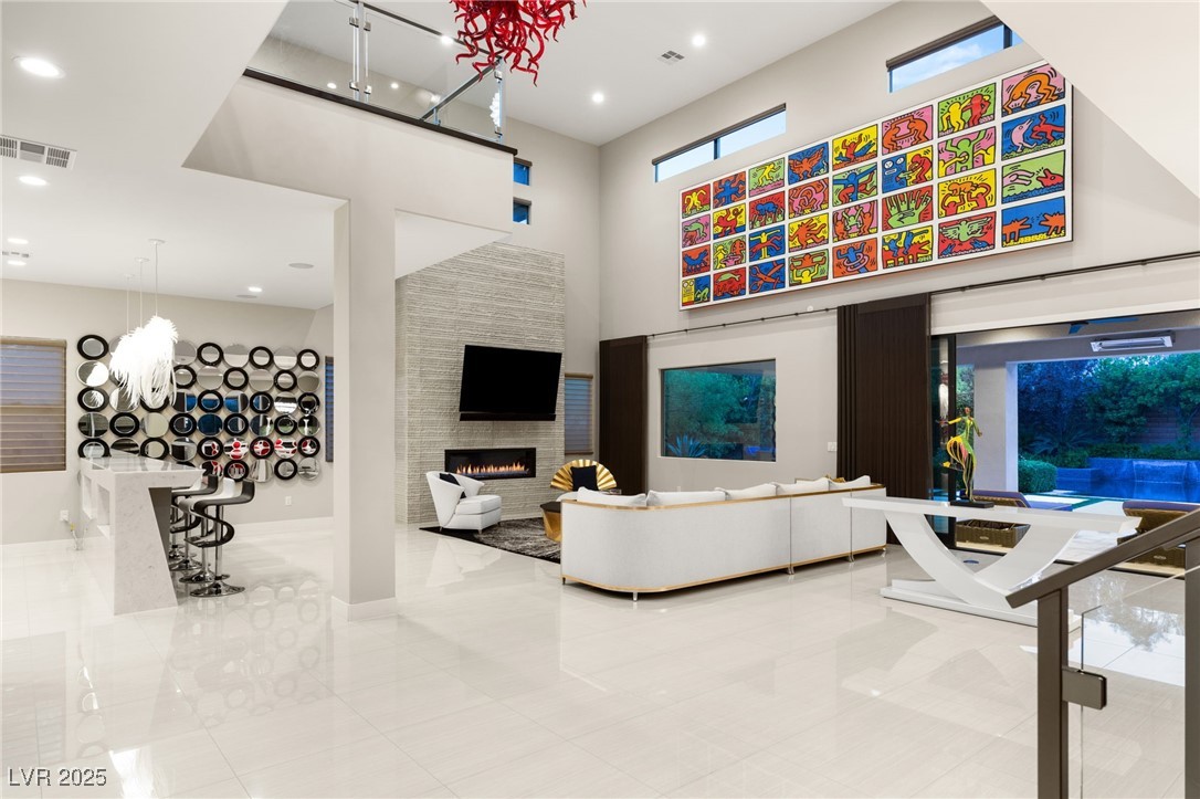43 Grey Feather Drive