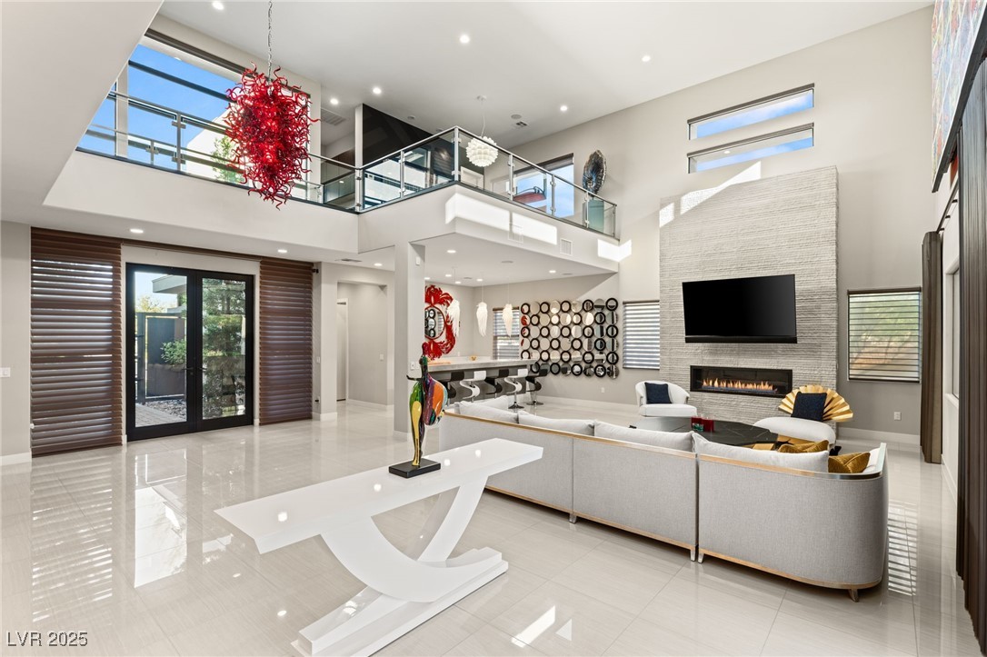 43 Grey Feather Drive