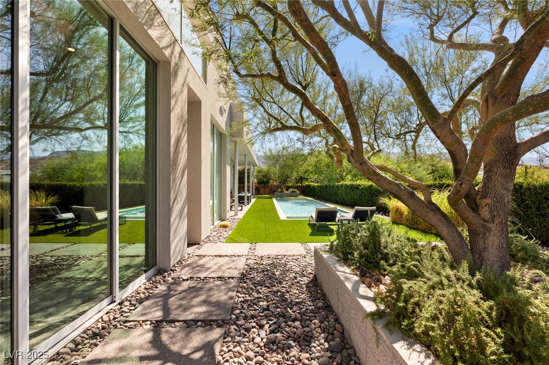 94 Hawk Ridge Drive