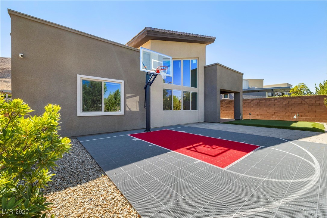 6056 WILLOW ROCK Street