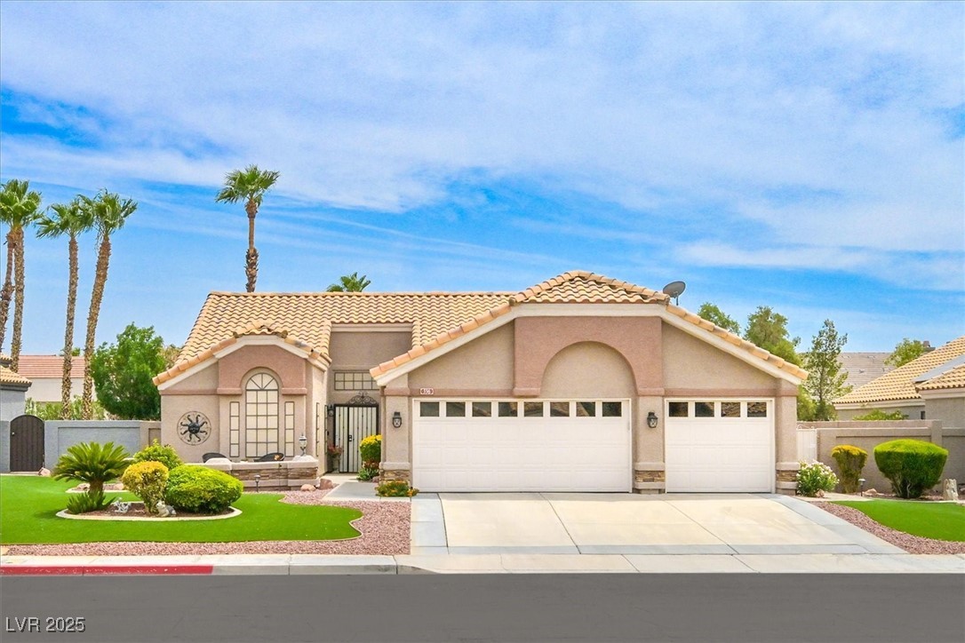 336 HUMBOLDT south Drive