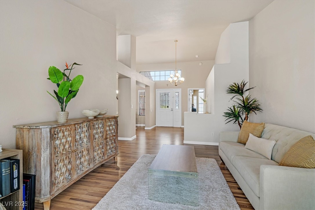 336 HUMBOLDT south Drive