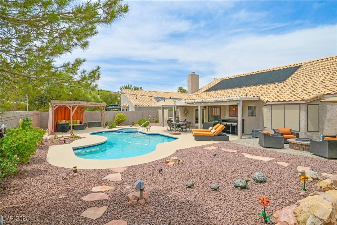 336 HUMBOLDT south Drive