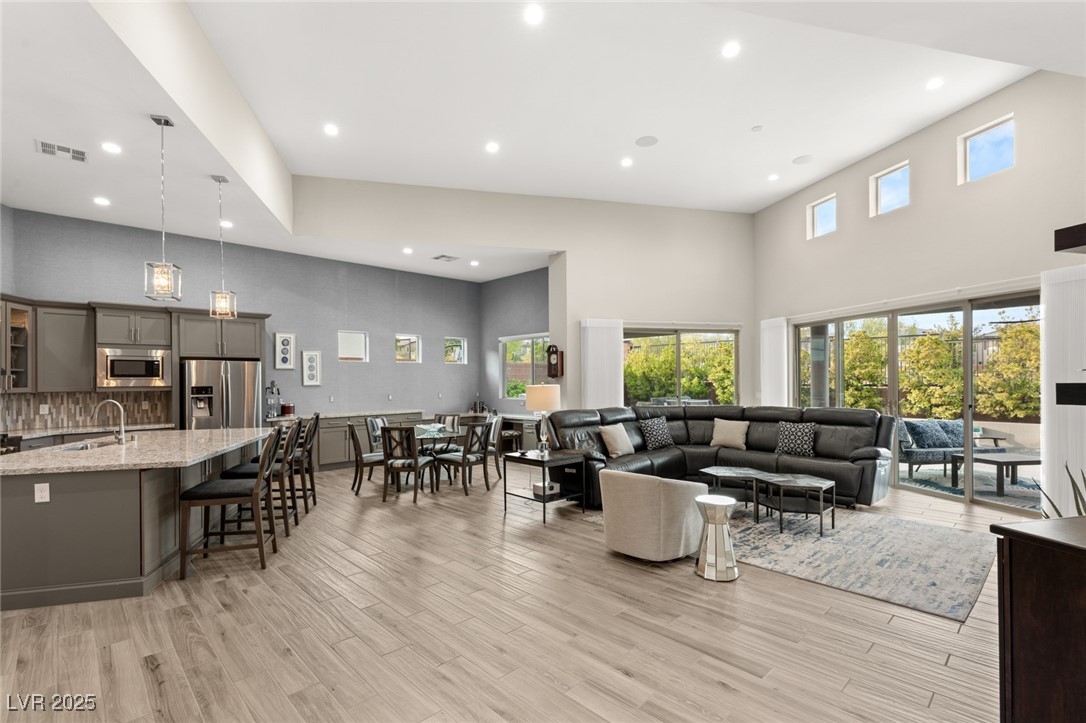 10482 CALICO TERRACE Avenue