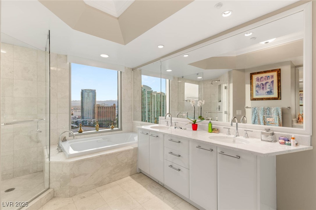 222 KAREN Avenue 2808