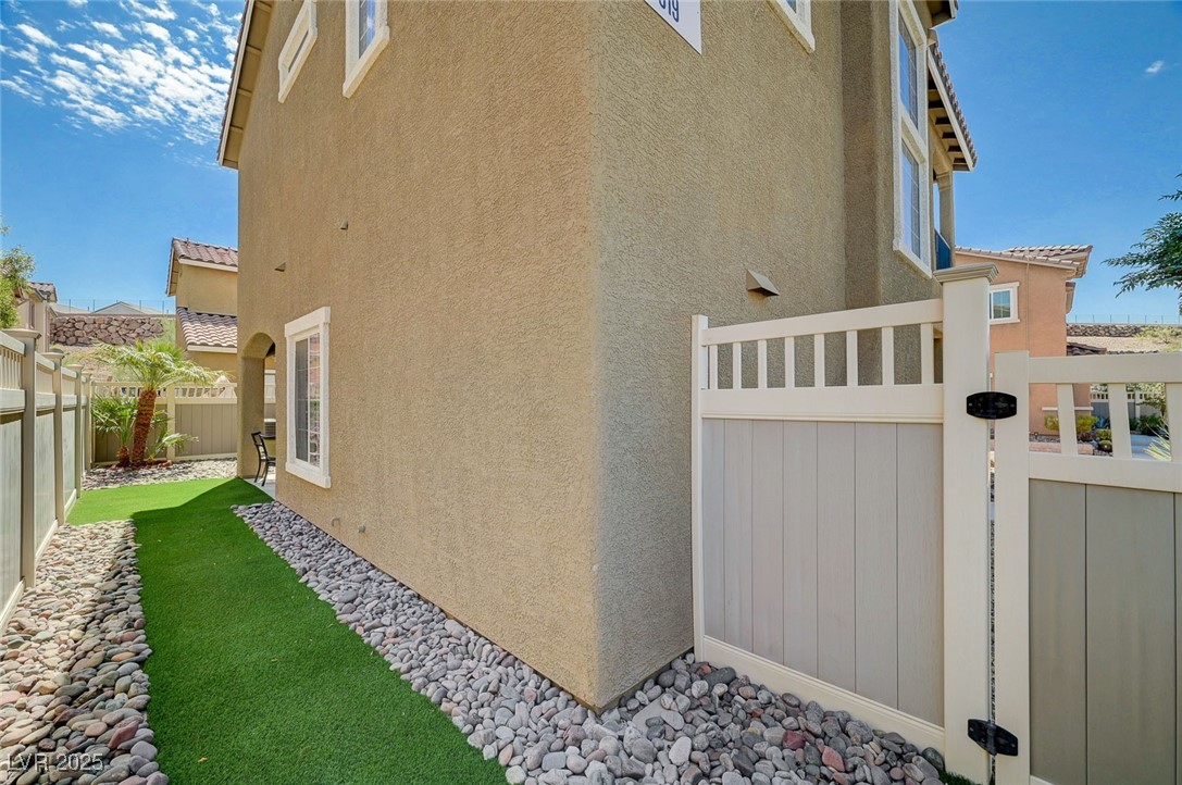 917 HERITAGE COVE Drive