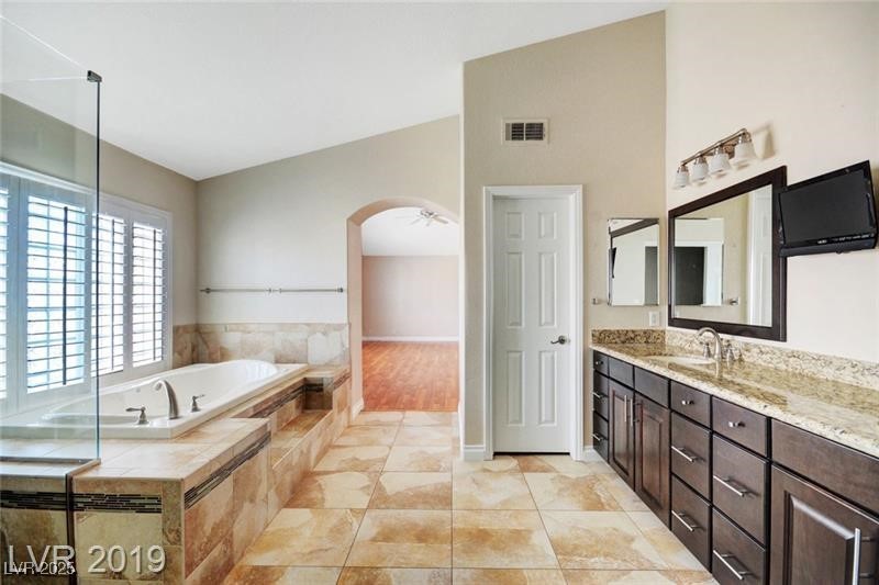 7868 BROOK VALLEY Drive
