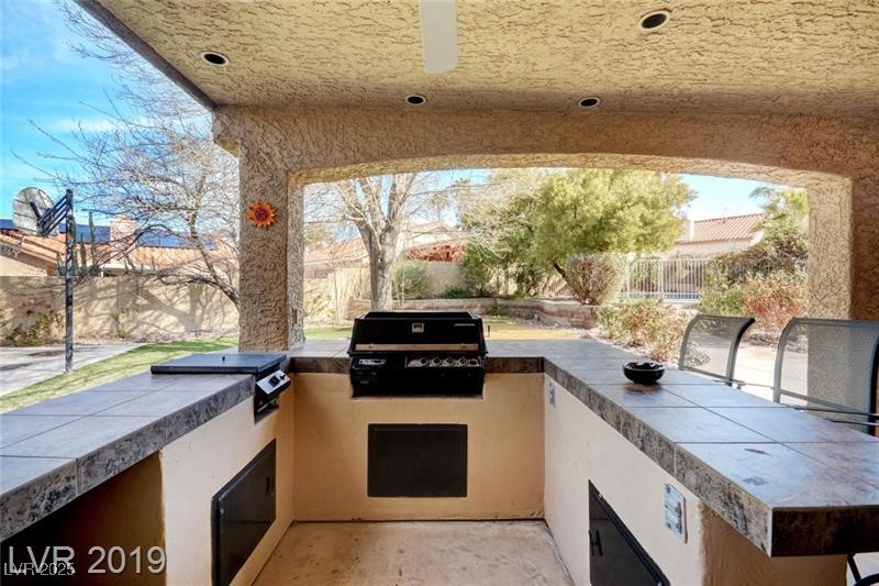 7868 BROOK VALLEY Drive