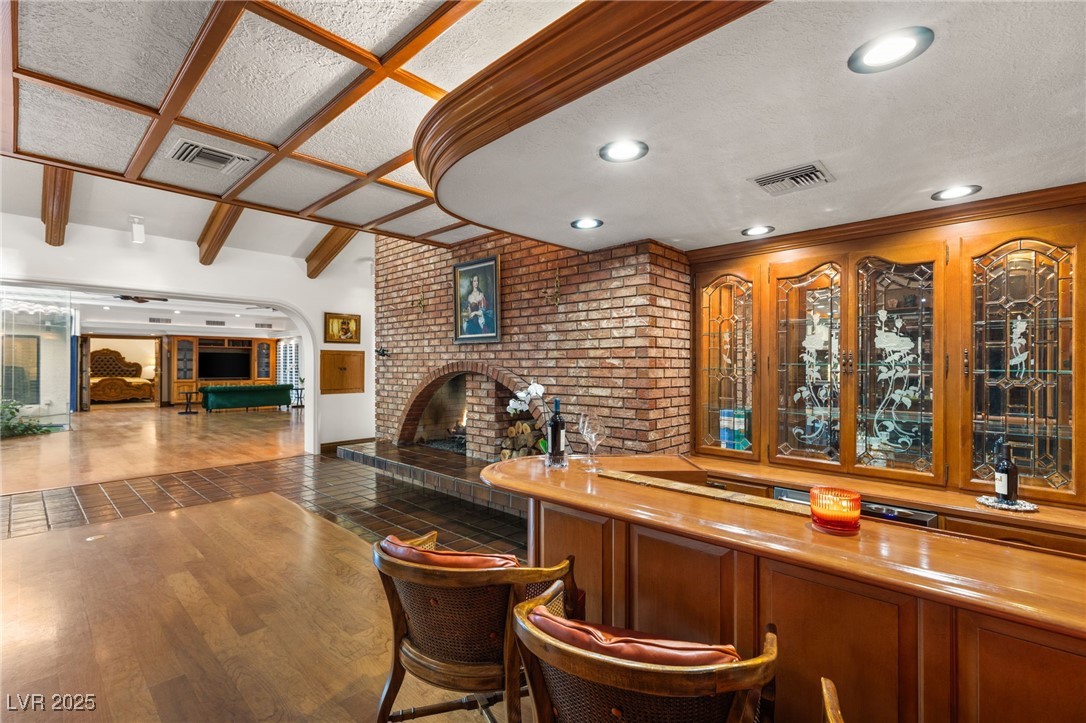 3321 La Mirada Avenue