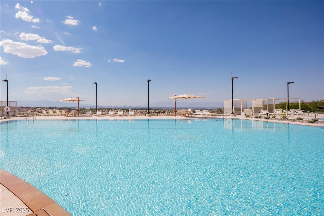 11 Horseshoe Rock Court
