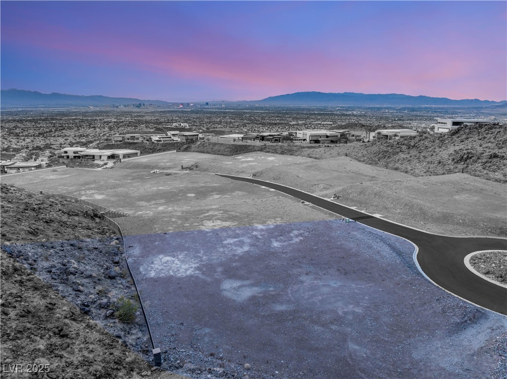 11 Horseshoe Rock Court