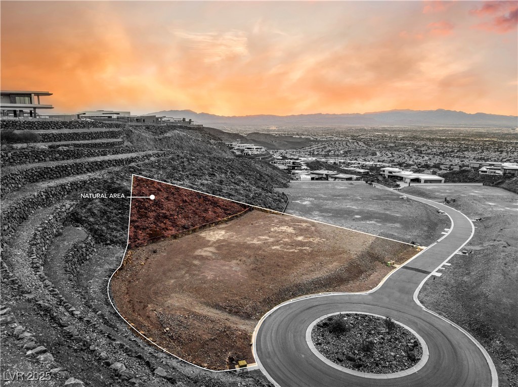 11 Horseshoe Rock Court