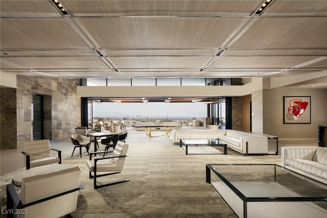 11 Horseshoe Rock Court