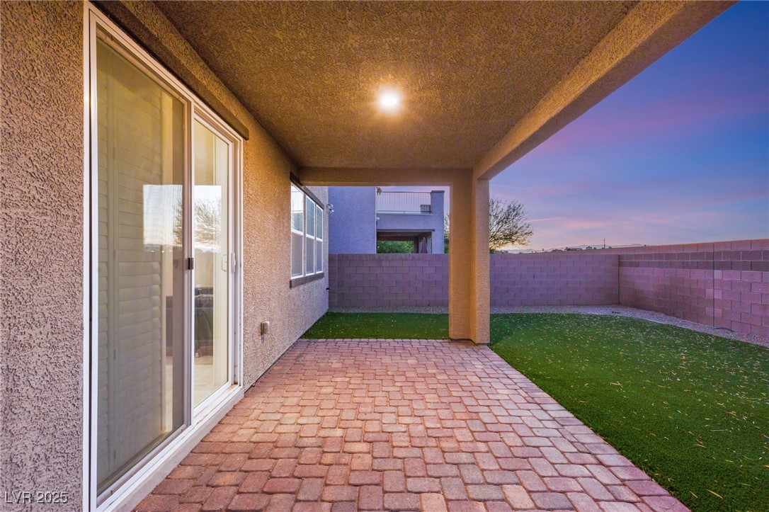 964 Midnight View Avenue