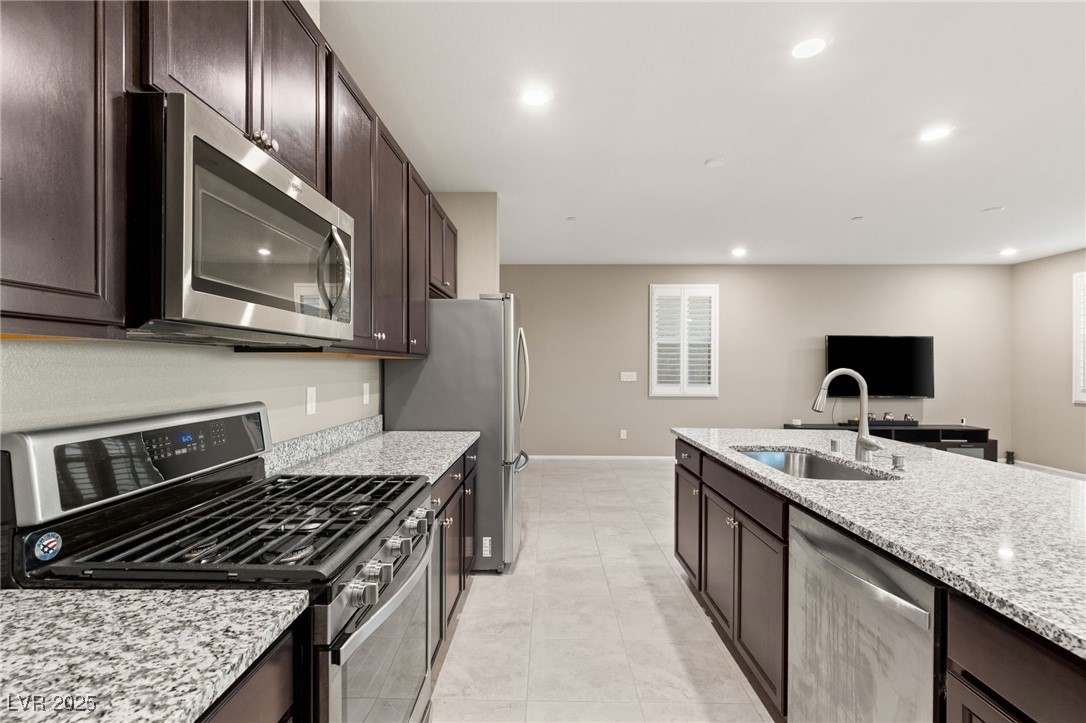 964 Midnight View Avenue