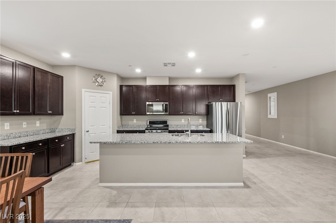 964 Midnight View Avenue