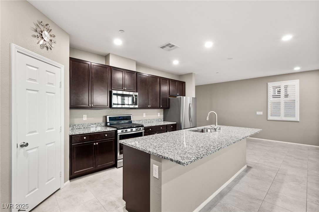 964 Midnight View Avenue