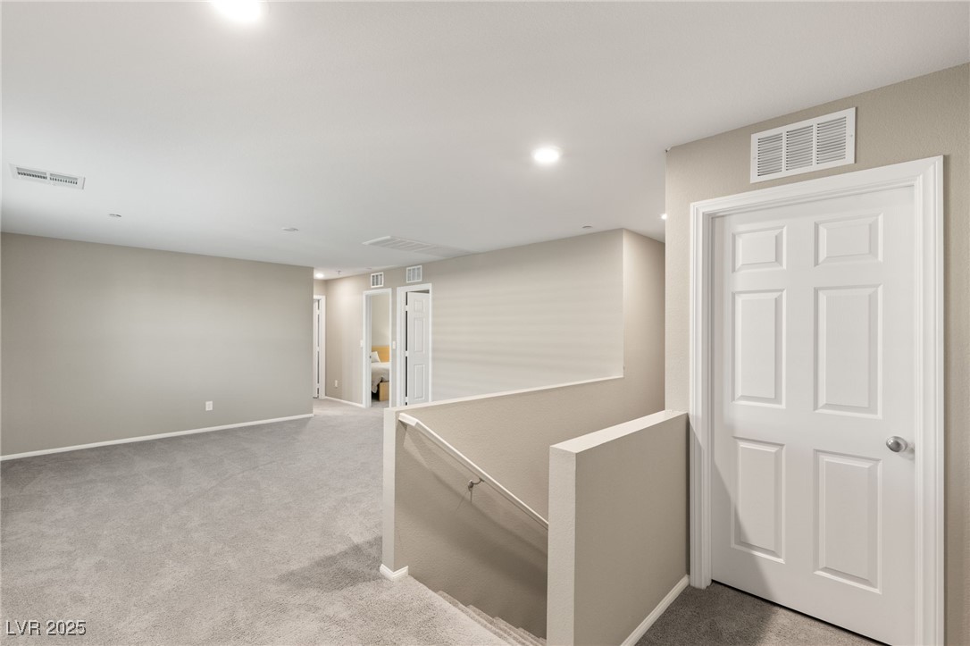 964 Midnight View Avenue