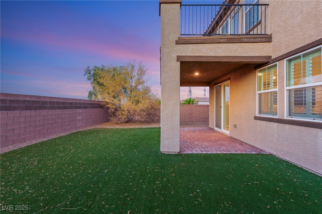 964 Midnight View Avenue