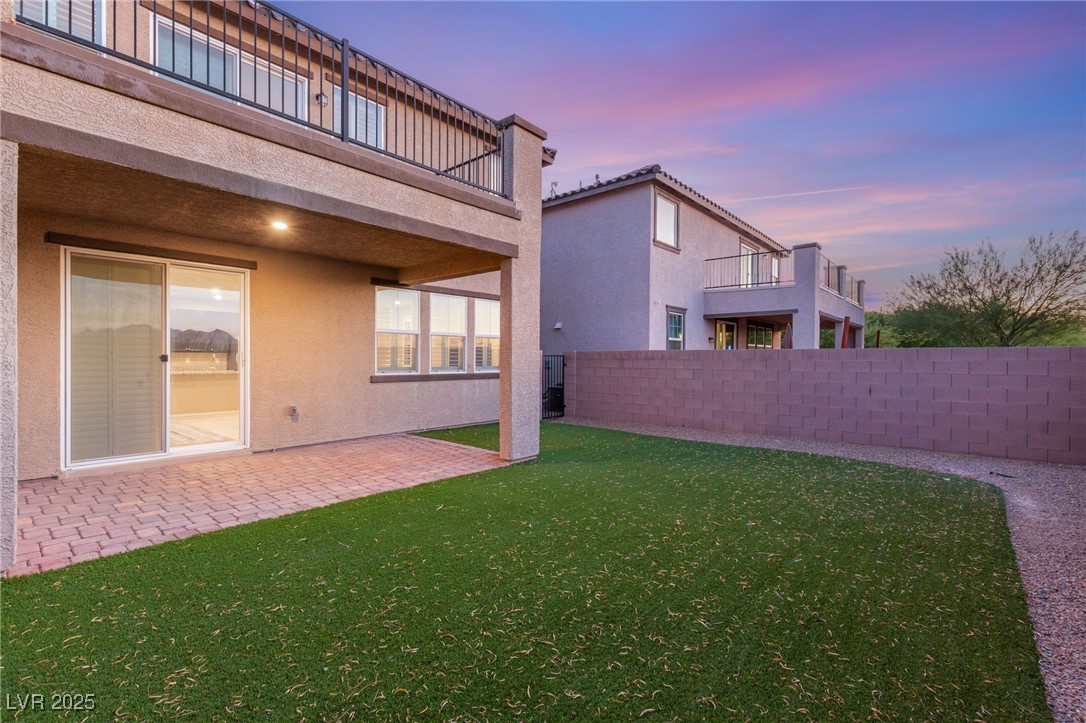 964 Midnight View Avenue
