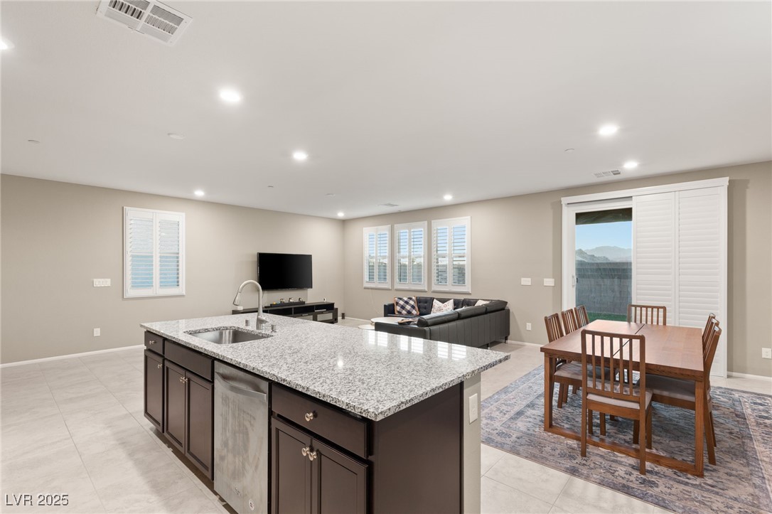 964 Midnight View Avenue
