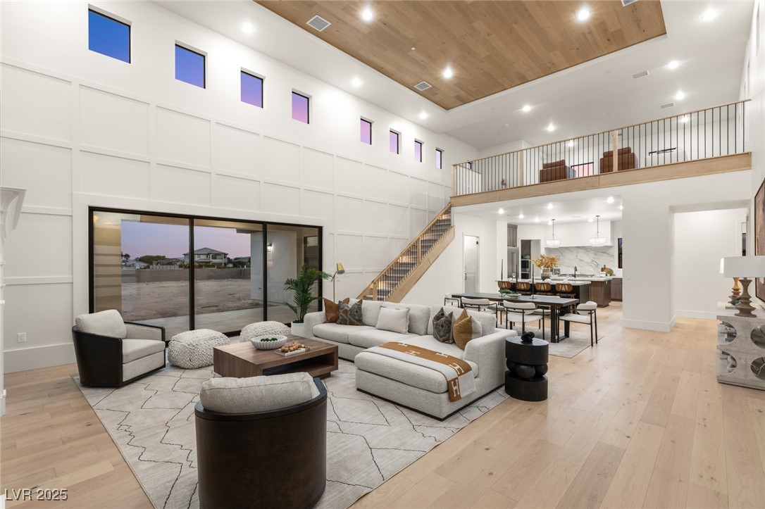 6383 HORSE Drive