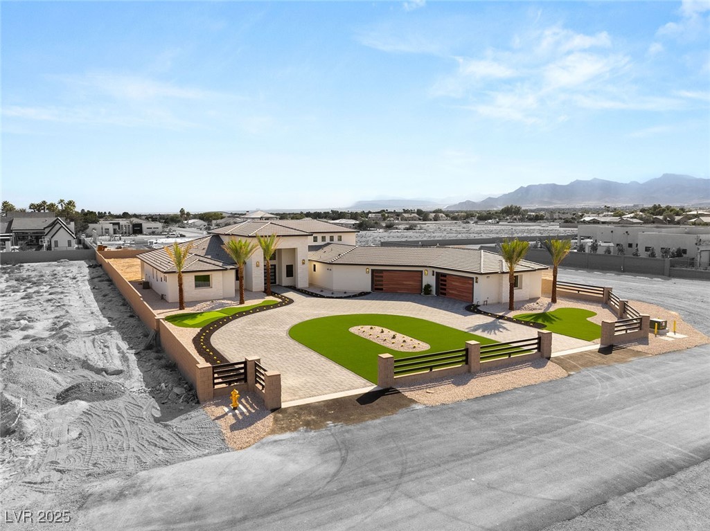 6383 HORSE Drive