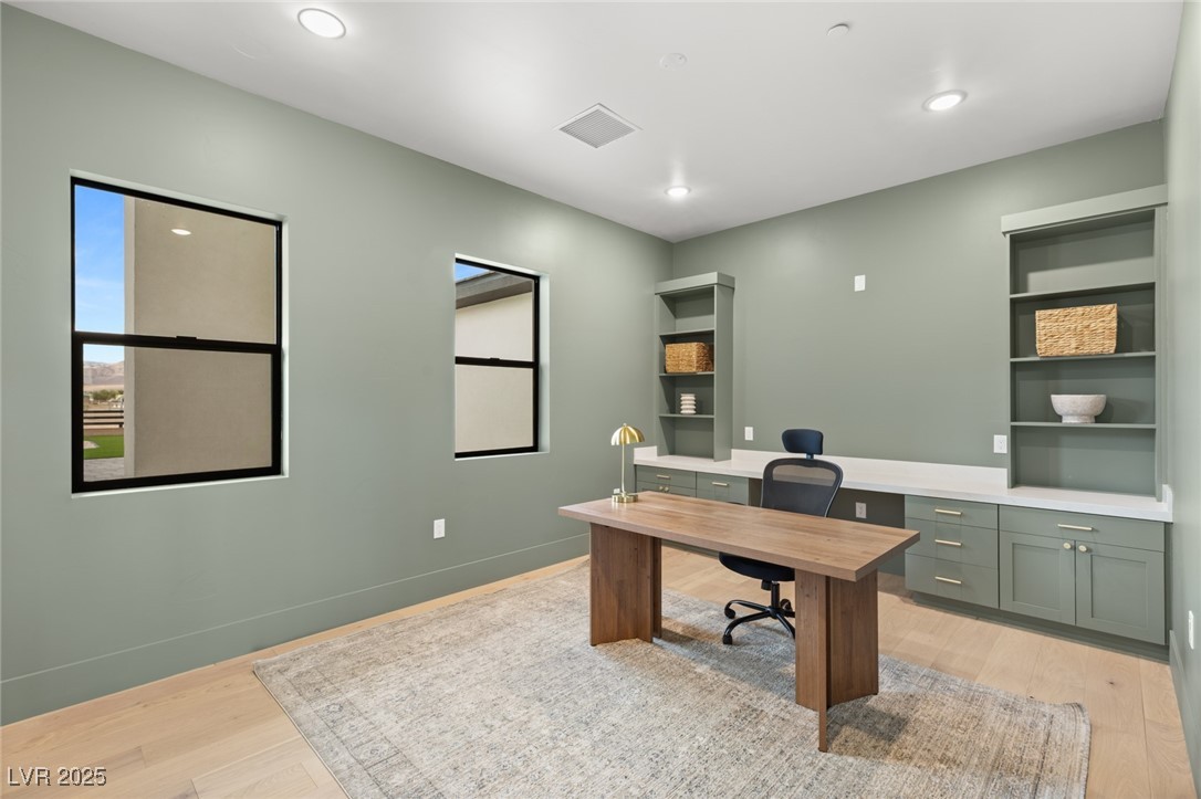 6383 HORSE Drive